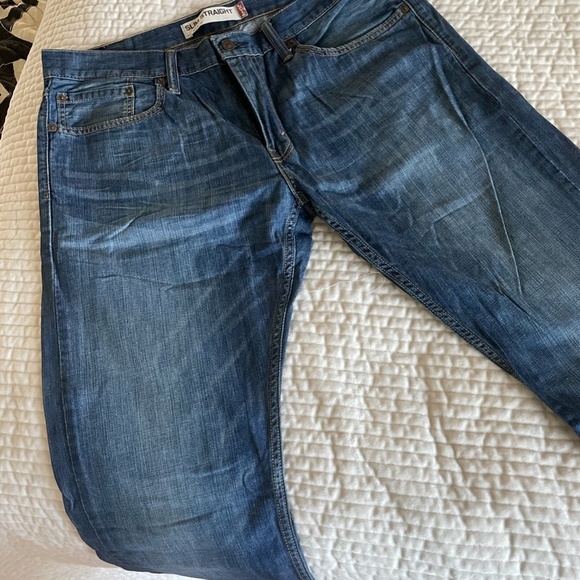MENS LEVIS 514 JEANS 34 X 32 SLIM STRAIGHT - Picture 3 of 13